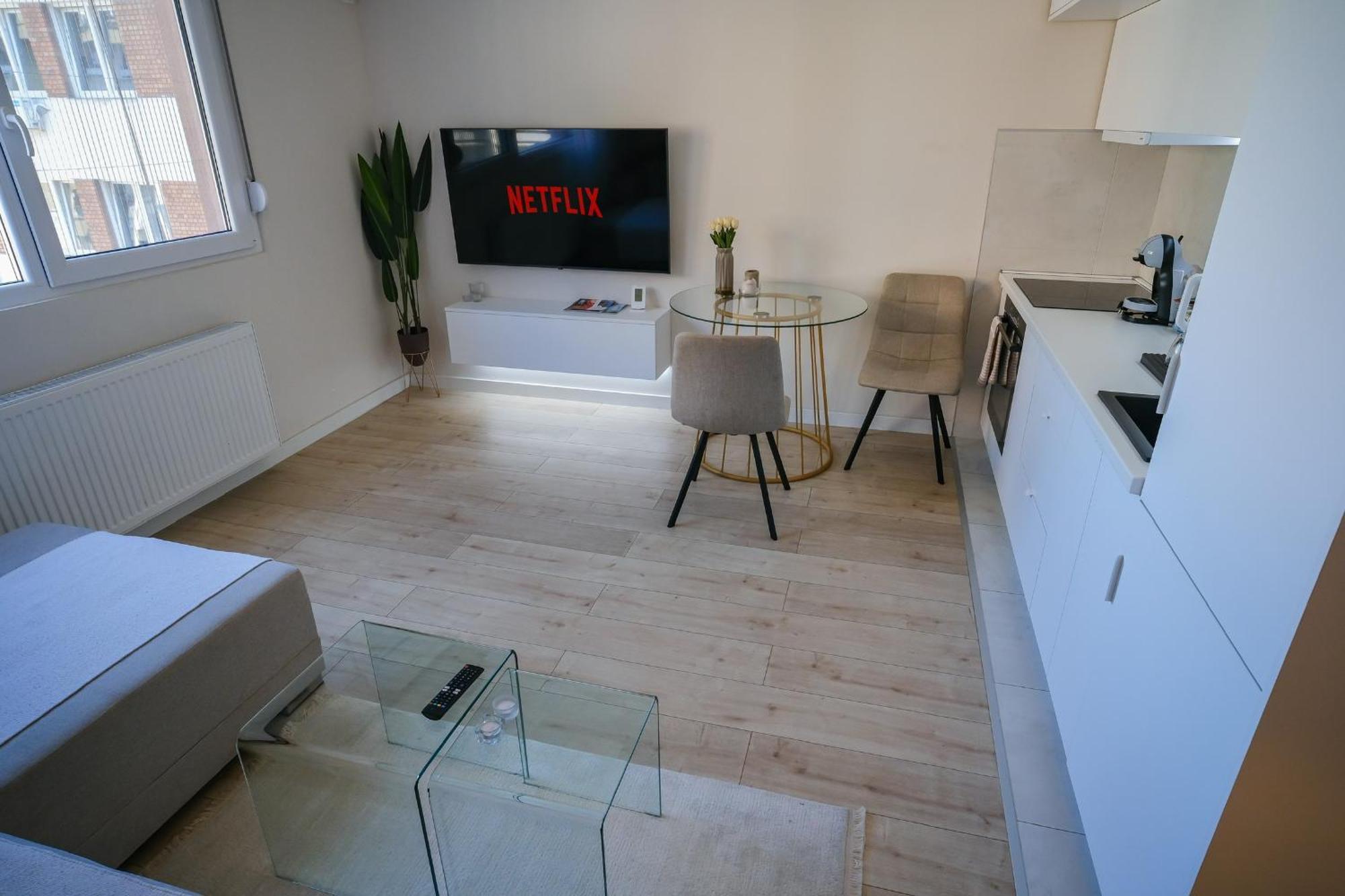 Apartment In Nis, Center! Brand-New Luaran gambar